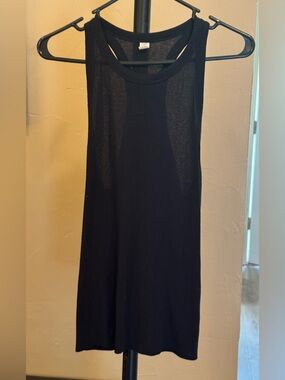 Old Navy Women's Black razor back Tank Top ultra-lite go dry sz XL